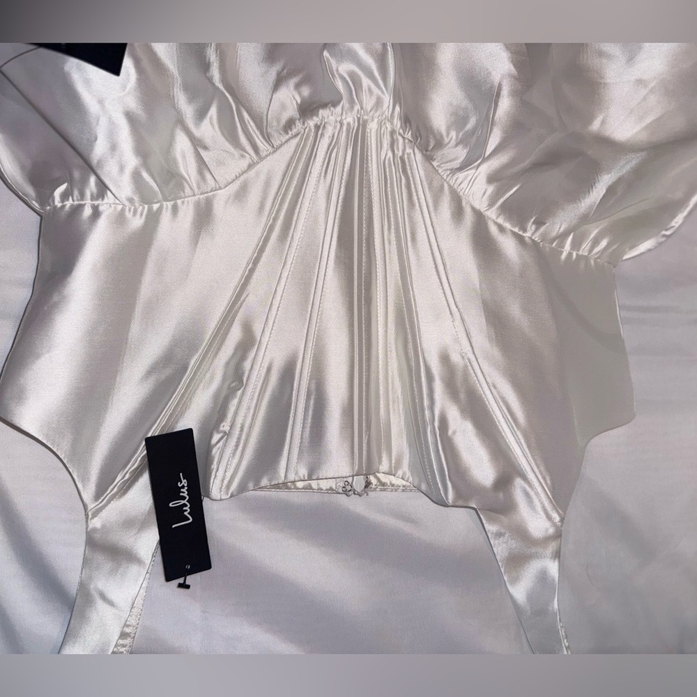 Lulu's NWT Elegant White Satin Bubbly Corset Mini Wedding/Blacktie Dress Size XL - Picture 14 of 16